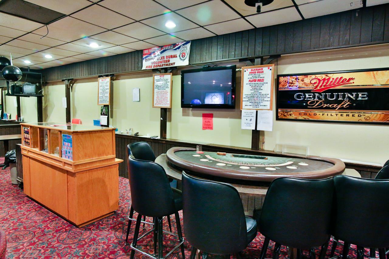 Great American Inn & Suites Devils Lake Exterior foto