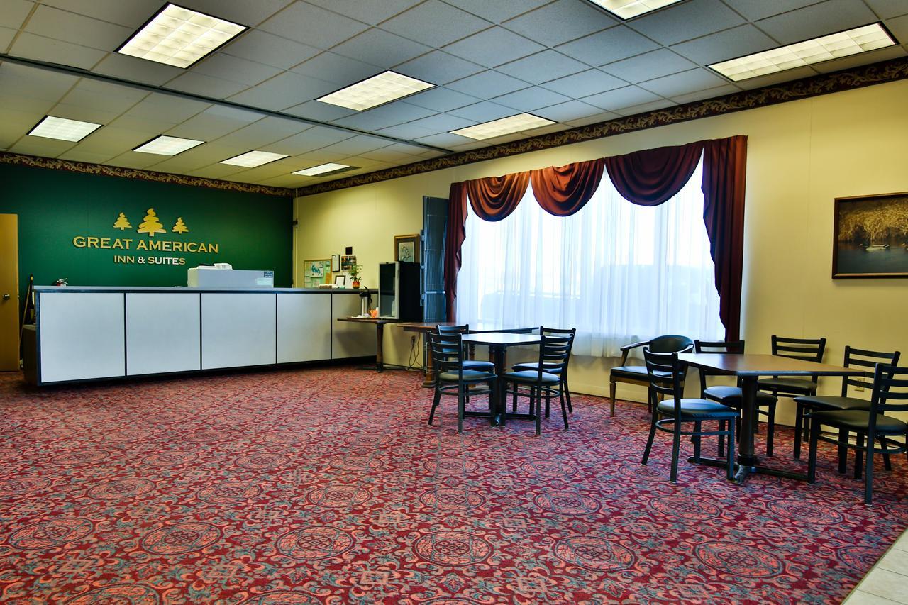 Great American Inn & Suites Devils Lake Exterior foto